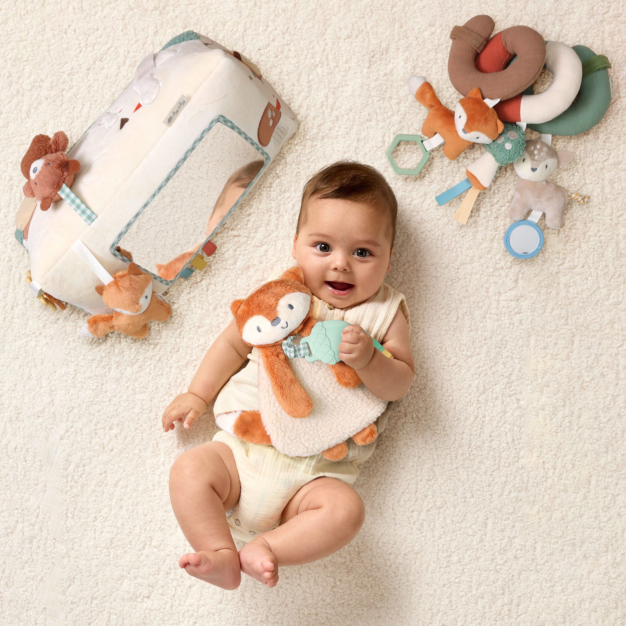 Babylist x Itzy LoveyTM Plush and Teether Toy - Image 12