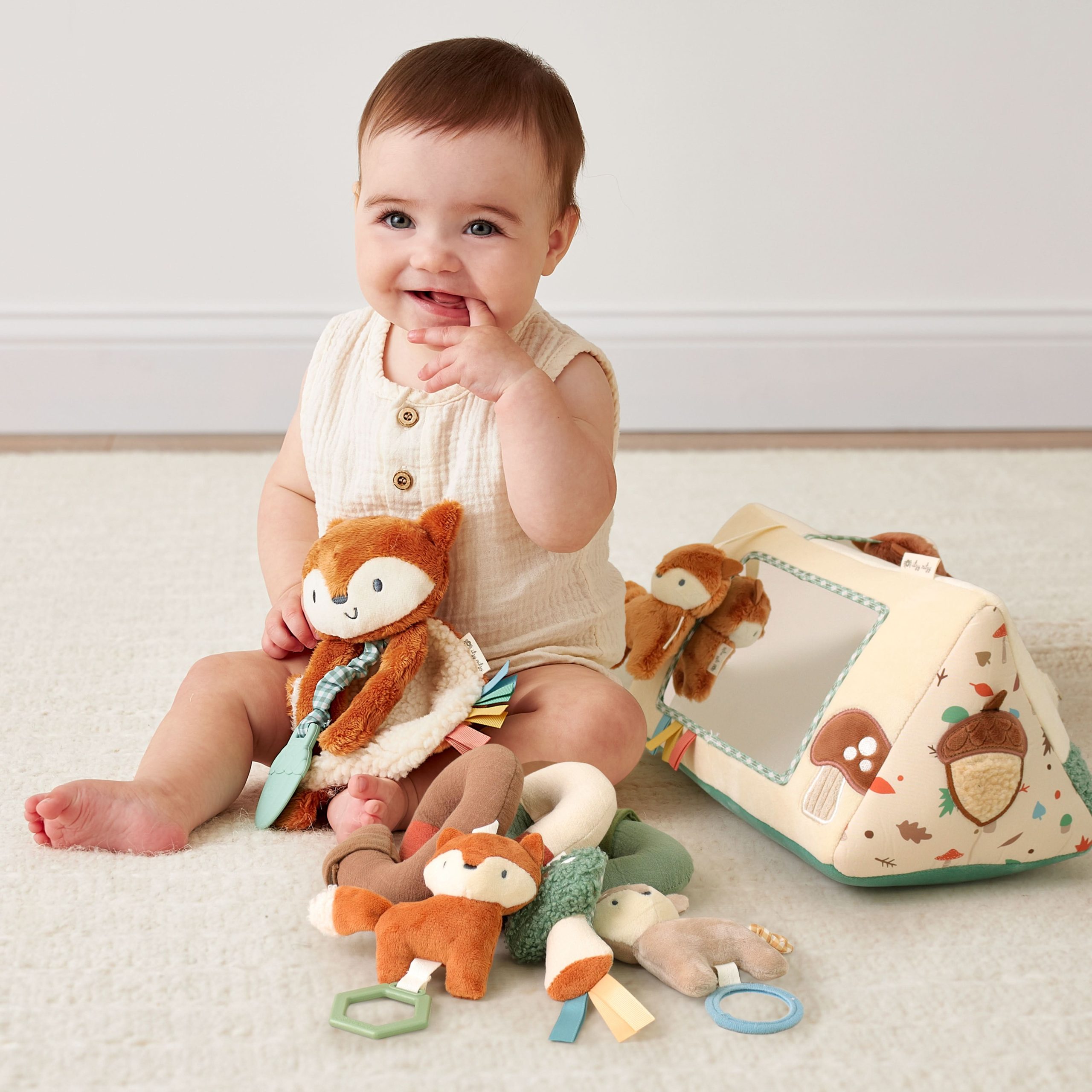 Babylist x Itzy LoveyTM Plush and Teether Toy - Image 8