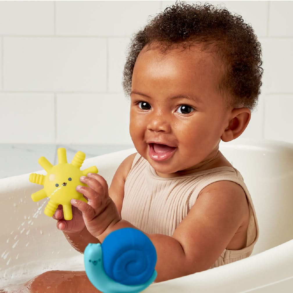 Itzy Splash Gift SetTM 10-Piece Bath Toys - Image 10