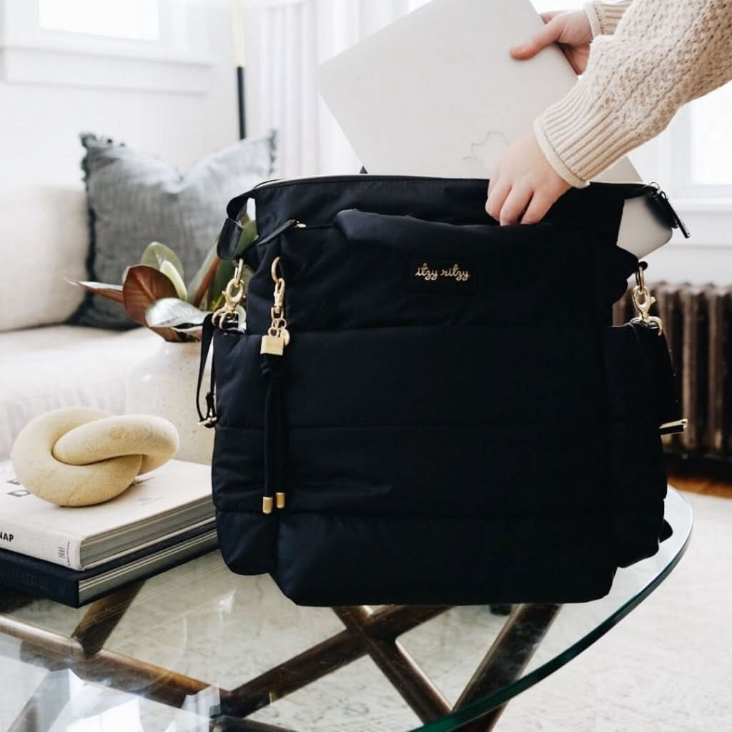 Dream ConvertibleTM Diaper Bag - Image 12