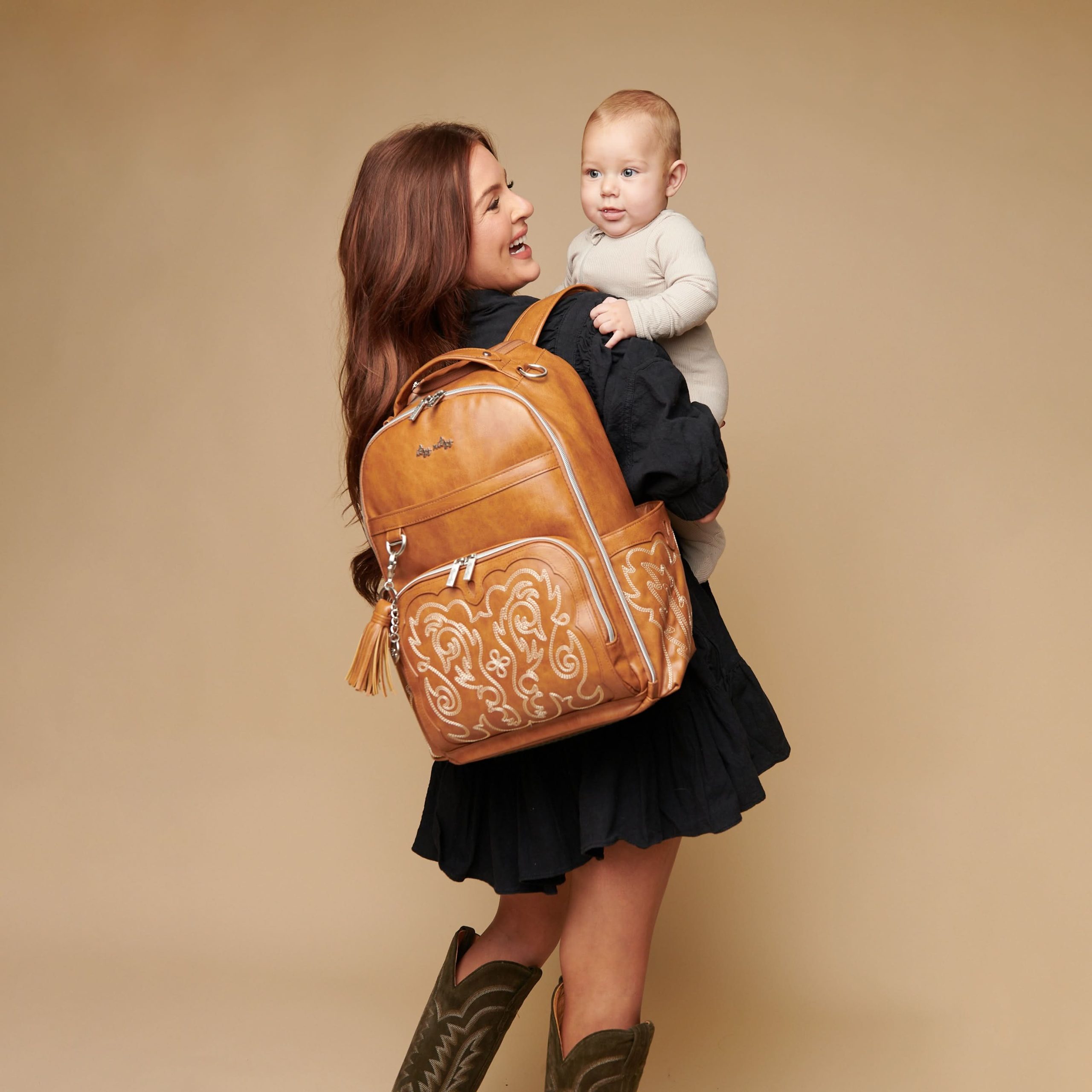 Babylist x Itzy Ritzy Saddle Boss PlusTM Large Diaper Bag Backpack - Image 2