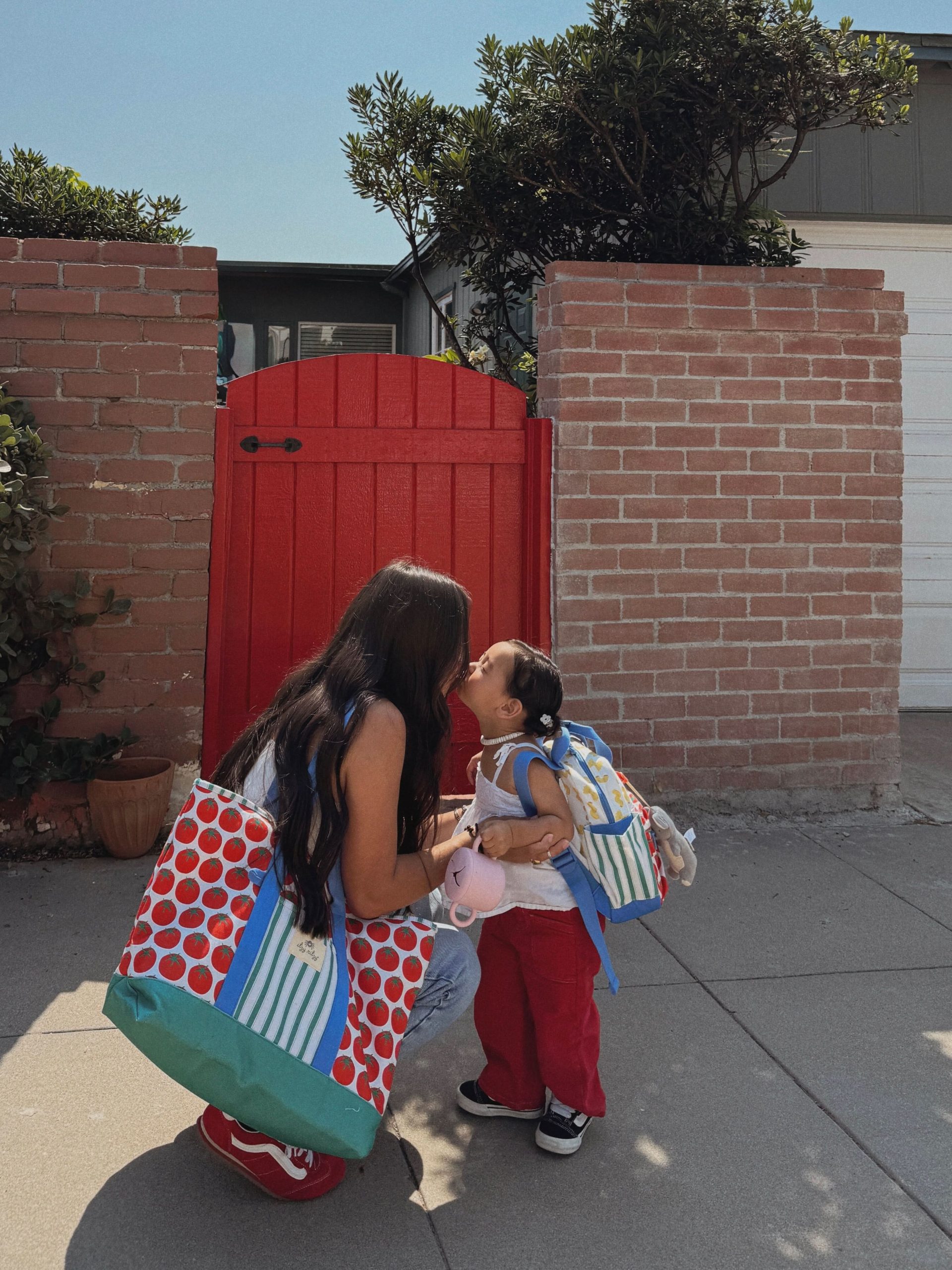 Itzy ExplorerTM Canvas Mom Tote - Image 21